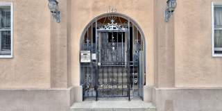 1140 E 1st St - 06Unit 06 Gallery 3