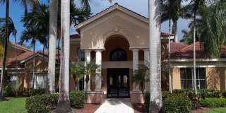 EMERALD ISLE AT LAGUNA LAKES CONDO Gallery 3