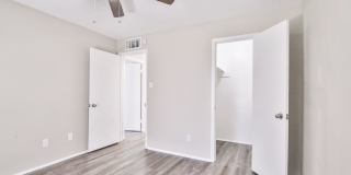 Courtyards on the Park Gallery 33