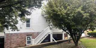1833 S Webster Avenue Gallery 1