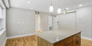 212-212 OAKWOOD Street SE Gallery 14