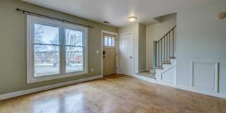 1915 Sussex | Townhouse | 2 Bedroom 1.5 Bath | 07/16/2026 Gallery 10