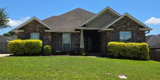 Spacious 3-Bedroom Home - Stonechase Gallery 1