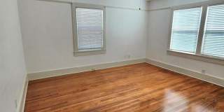 2781 N 16th Ave Gallery 11