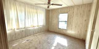 FIRST MONTH RENT FREE! Cute and Quiet 2/2 in N. Ft. Myers Gallery 16