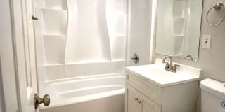 MOVE IN SPECIAL! Charming Home on a Peaceful Street in South Kansas City! Gallery 8