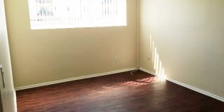 The Madrid Apartments Gallery 8