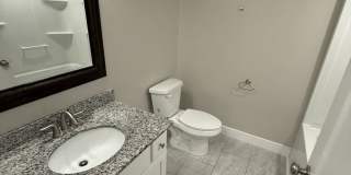 Gorgeous 6-bedroom, 4-bathroom with a large garage Salem Gallery 18