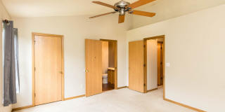 1032 Pebble Brook Dr Gallery 17
