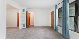 Dellview Neighborhood~Charming Mid-Century Home with Large Backyard Dellview Neighborhood~Charming Mid-Century Home with Large Backyard Gallery 4