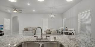 Upper Valley 2 Bedroom 2.5 Bath Gallery 17