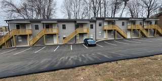 Newly Remodeled 1 Bedroom Apartment Gallery 1