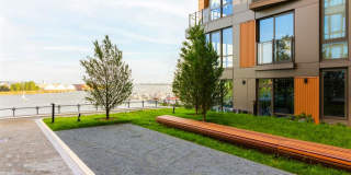 River Point Gallery 60