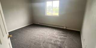 Preleasing for August 2026! 2 Bedrooms Home located in Downtown Muncie! Gallery 8