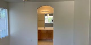 6831 S 33RD Drive Gallery 13