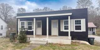 1-Bedroom Single-Level Duplex with Yard in Sparta, TN Gallery 1