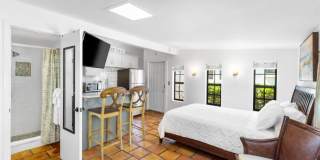 400 33rd Street Gallery 53