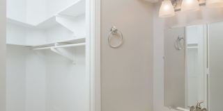 Beautiful Townhome in Alamo Heights!! Gallery 21