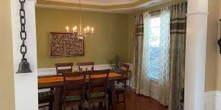 Room in 7 Bedroom Home at Arbor Vista Dr Gallery 3
