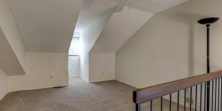 92 Tulip Lane Gallery 12