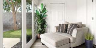 423 N 73rd Place Gallery 23