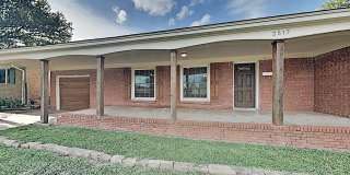 2 Bedroom 1 Bathroom Home in The Nichols Hills Area Gallery 1