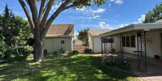 4 Bedroom, 2 Bathroom Home near Louisiana & Osuna Gallery 21