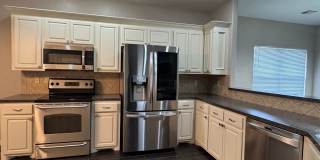 4413 NW Wolf Creek Blvd - HOT NEW LISTING! Gallery 5