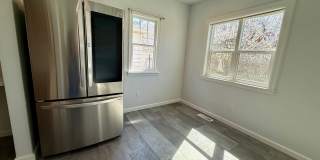 3 Bedroom / 2 Bath Home - Bespoke Elegance in the University District! Gallery 13