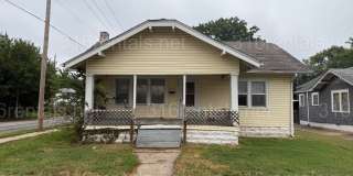 $775 - 2 bedroom / 1 bathroom - Single Family Home Gallery 1