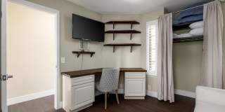 2215 Linwood St. Gallery 17