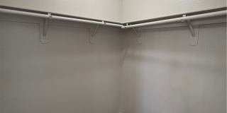 917 Ashford Way Gallery 24