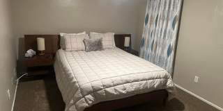 2 Bedroom Condo with One Car Garage Gallery 20