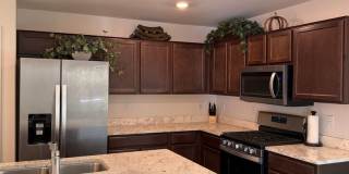Modern 3-Bedroom Home Built in 2023 – Prime Tucson Location Gallery 7