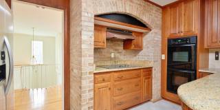 Sparkling and Spacious Gallery 4