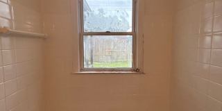 3 Bed 1 Bath Eastside Home Available - Near St John Moross! Gallery 13