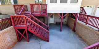 Unique 3 Bedroom Home with Large Yard & Bonus Room! Gallery 22