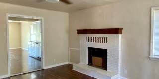 Charming 2bdrm, 1.bath house with garage, workshop space and large yard Charming 2bdrm, 1.bath house with garage, workshop space and large yard Gallery 6