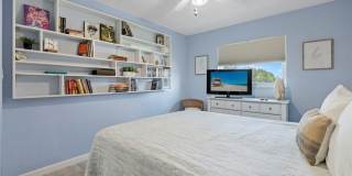 102 SE 40th Street Gallery 17