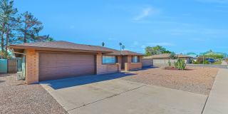 Spacious 6-Bedroom Pool Home Near ASU with 2-Car Garage Gallery 25