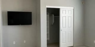 1663 W Morse Drive Gallery 7