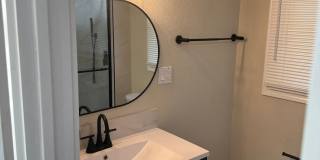 Large 5 Bedroom House in North Campus! Gallery 23