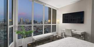 555 Front Gallery 38