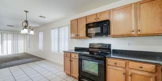 READY TO TOUR NOW! FRESHLY PAINTED INTERIOR! Great Home in Desirable Sheely Farms Neighborhood! READY TO TOUR NOW! FRESHLY PAINTED INTERIOR! Great Home in Desirable Sheely Farms Neighborhood! Gallery 14