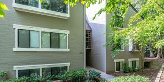 2210 SPRINGWOOD Drive Gallery 1