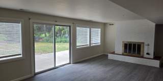4 Bed 2 Bath Golf Course Living Gallery 20