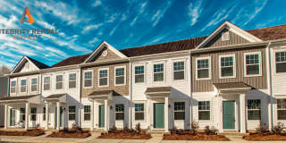 BEAUTIFUL 2 Bedroom Townhome in MIDLAND AVAILABLE JUNE 2026 Gallery 1