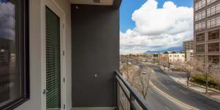 Markana Uptown Gallery 17