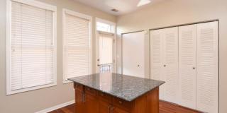 998 Crosby Gallery 4