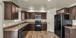 4 Bedroom 3 Bathroom Home in Springville! Gallery 11